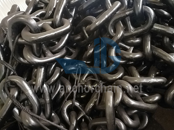 ¿Cómo desatar las cadenas del ancla enrolladas?