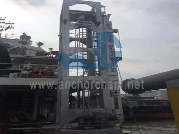 Escalera giratoria telescópica hidráulica para muelle de aleación de aluminio