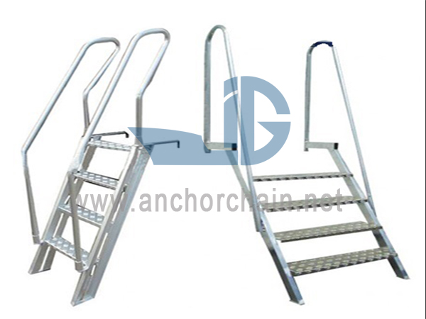 Escalera de baluarte marino