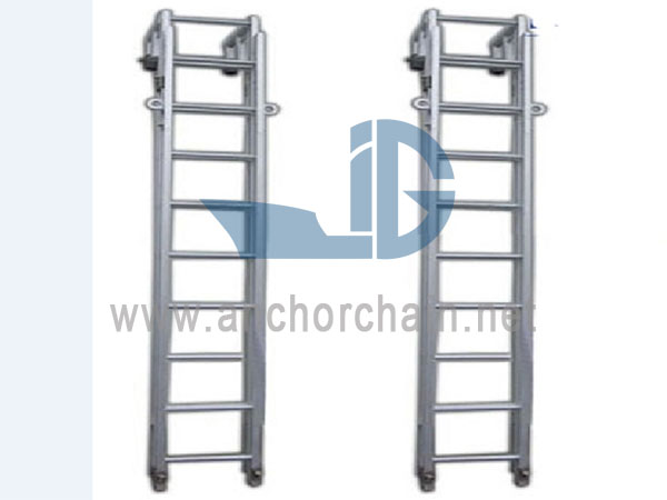 Escalera de calado marino