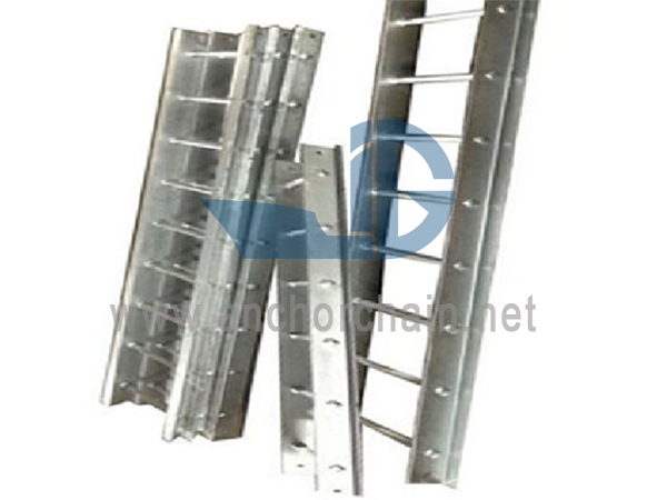Escalera vertical de acero inoxidable para embarcaciones